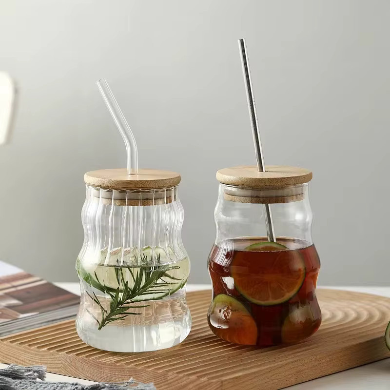 YWDL Glasbecher mit Bambusdeckel und Strohhalm, transparenter Tumbler für Saft, Kaffee oder Milch, 500 ml - Bild 3