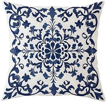 Dekorative Kissenhülle JMG Clothing in Blau-Weiß mit böhmischem Blumenmuster, B/H: 50 x 50 cm - Bild 1