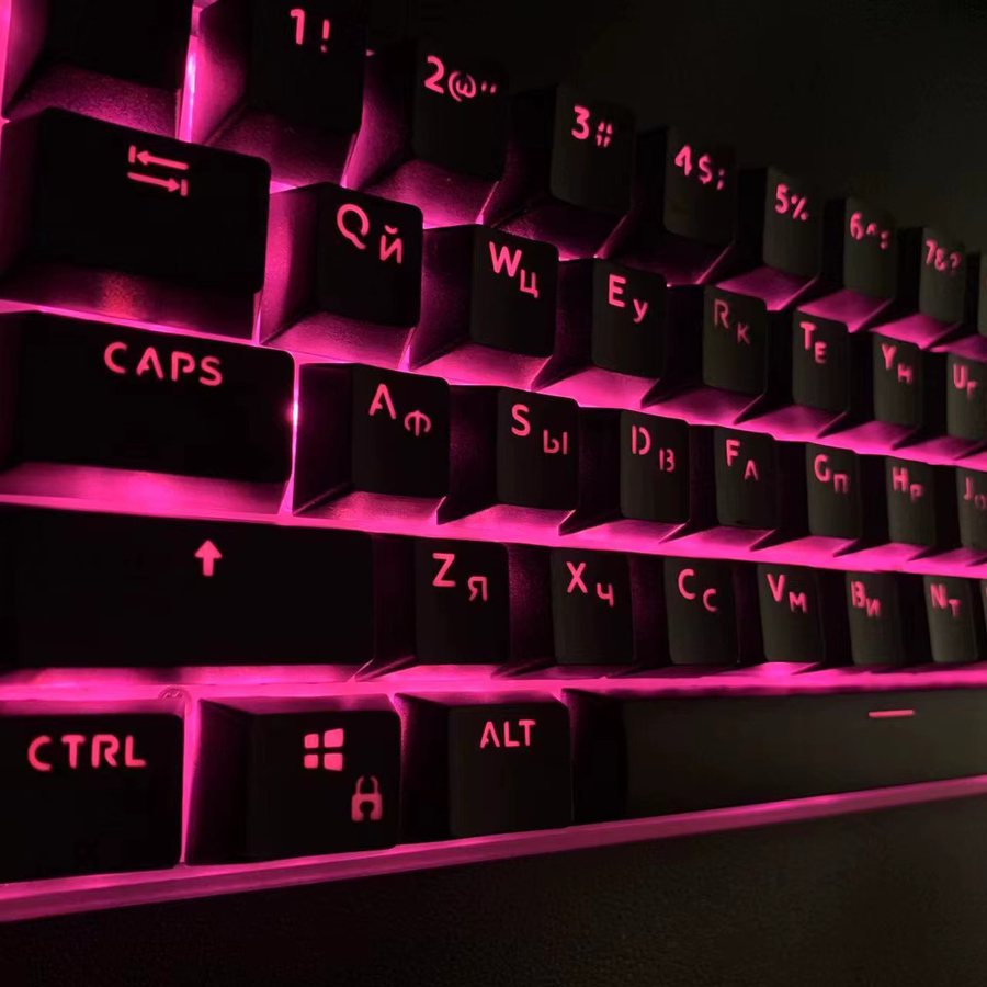 DUTRIEUX 132 Tasten Tastenkappen mit kyrillischem Layout für mechanische Tastaturen, transparent, kompatibel mit MX-Schaltern und LED-Beleuchtung, Farben: Schwarz oder Pink - Bild 2