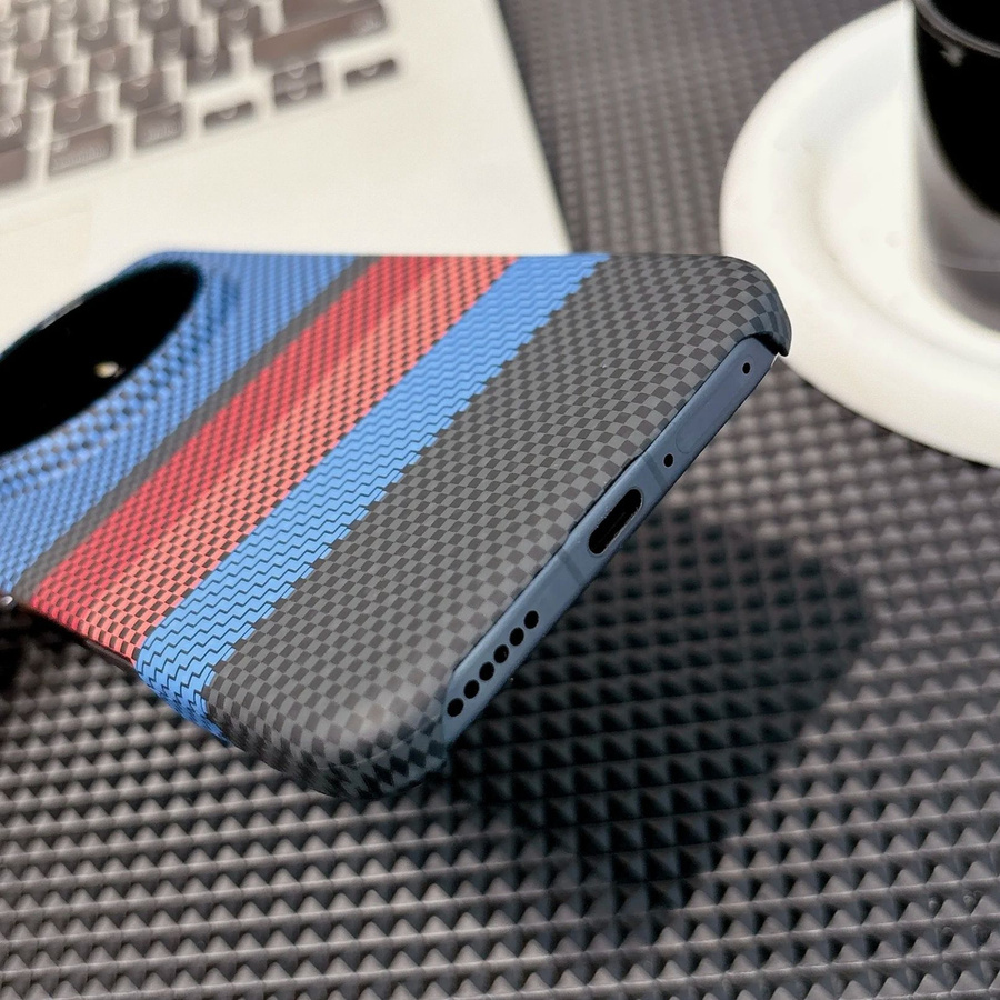 Magnetisches MagSafe Case für Honor Magic 8 Pro mit Karbonfaser-Textur und rahmenlosem Design in Multicolour - Bild 2