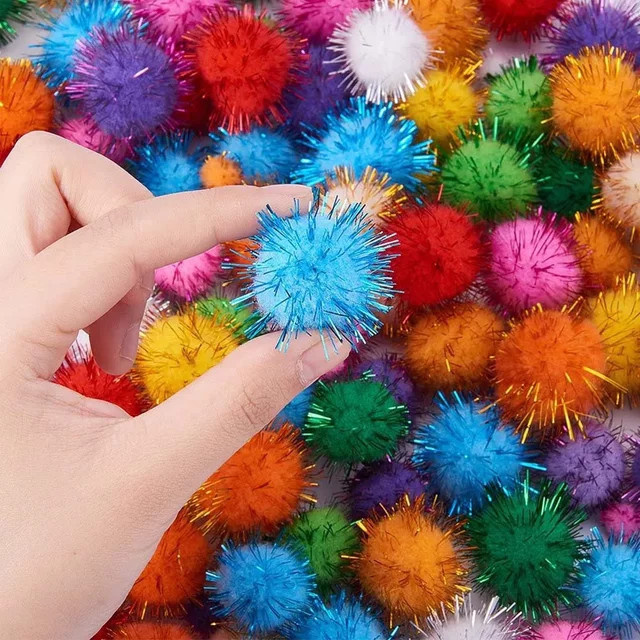 Glitzernde Pom Pom Kugeln für Weihnachtsdeko und DIY Bastelarbeiten, Mehrfarbig, Durchmesser: 10-30 mm - Bild 1