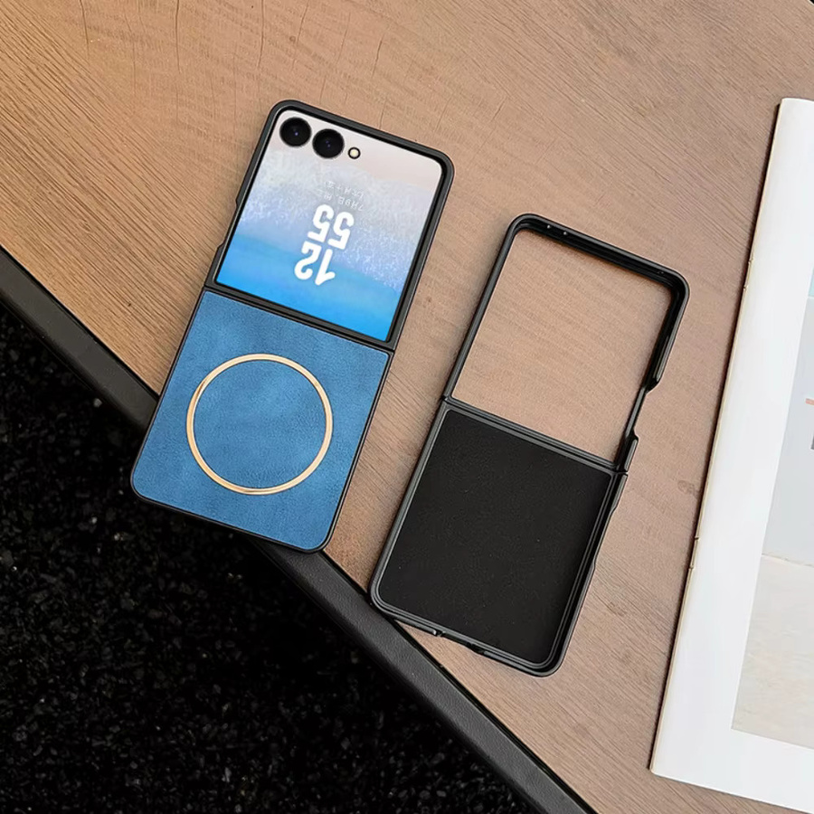 Magnetische Leder-Handyhülle für Samsung Galaxy Z Flip7 FE, Z Flip 7, Z Flip 6 und Z Flip 5 mit kabelloser Ladefunktion in Braun - Bild 2