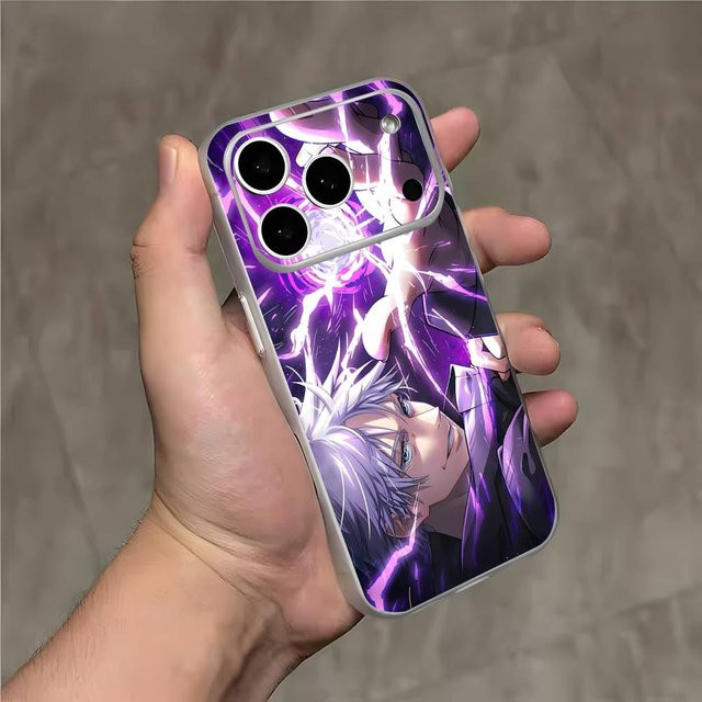 Magnetische Handyhülle mit Anime Gojo Satoru Motiv für iPhone 17, 16, 15, 14, 13, 12, 11 (Pro, Max, Plus, Air, Mini) in Transparent Multicolour von CozyHomeDecor - Bild 1