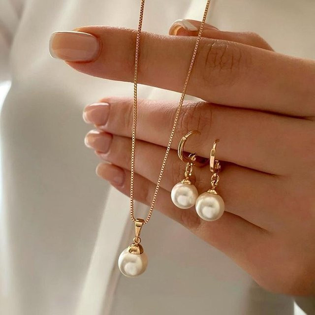 Schmuck-Set mit Ohrringen und Halskette, Gold, Kristall, Perle, Damen - Bild 1