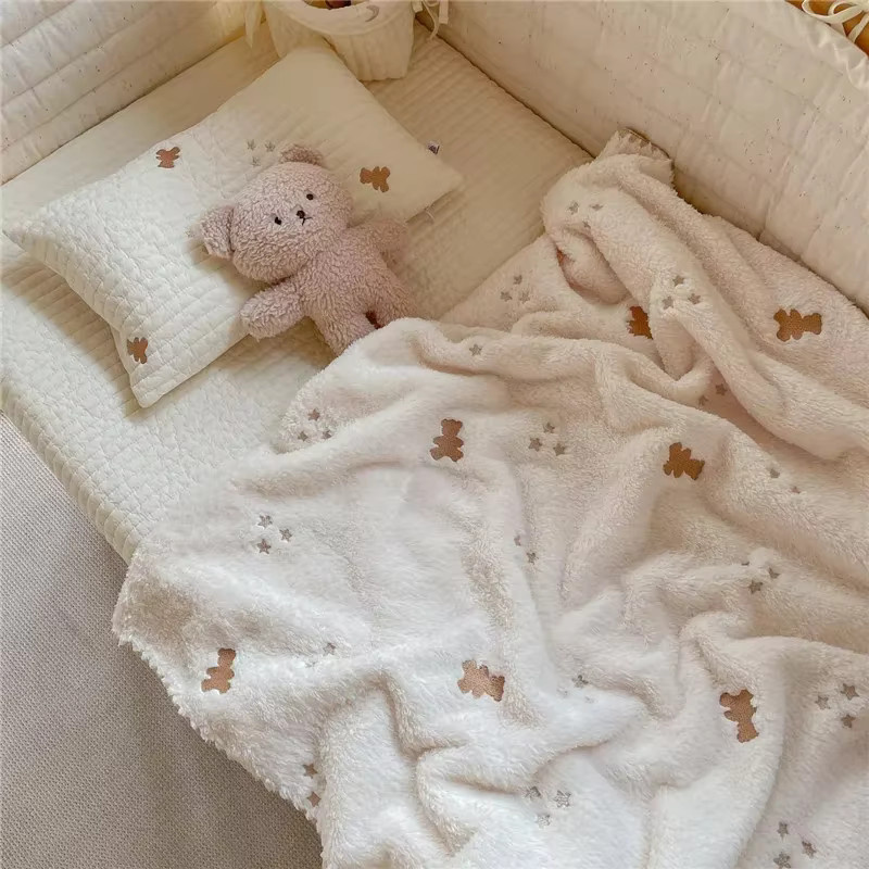 DANIVIVI Baby Fleece Decke in Weiß für Neugeborene und Kinder, B/T: 130 x 90 cm - Bild 1