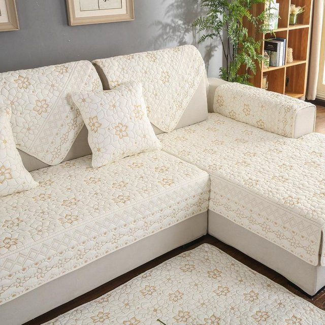 Nordisches Sofakissen aus gewaschener Baumwolle in Beige, B/T: 70 x 70 cm - Bild 1
