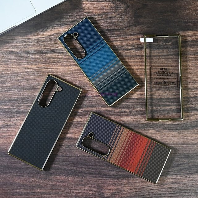 Ultradünne Kevlar-Hülle für Samsung Galaxy Z Fold 7 aus Aramid-Kohlefaser mit gehärtetem Glasschutz, Schwarz/Mehrfarbig - Bild 1