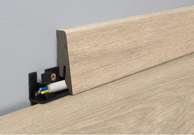 Sockelleiste Binyl Pro Stockholm Eiche Hell von Kronoflooring, H x B x T: 58 mm x 18 mm x 2600 mm - Bild 1