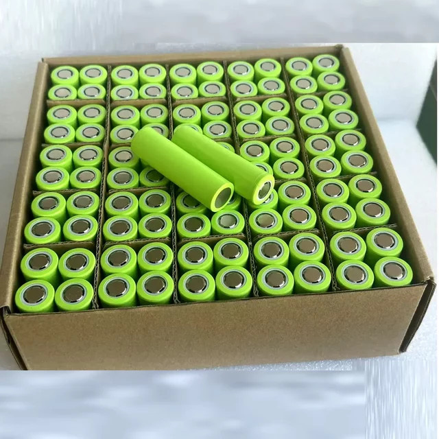 Aimjin Li-Ion Akku 18650, 3,7 V, 2000 mAh, Farbe: Grün - Bild 1