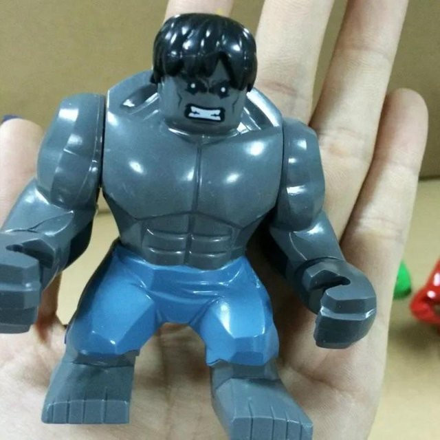 Superheld Mini Bausteine Set Hulk Spider Man Iron Man Action Puppe 3-6J - Bild 1