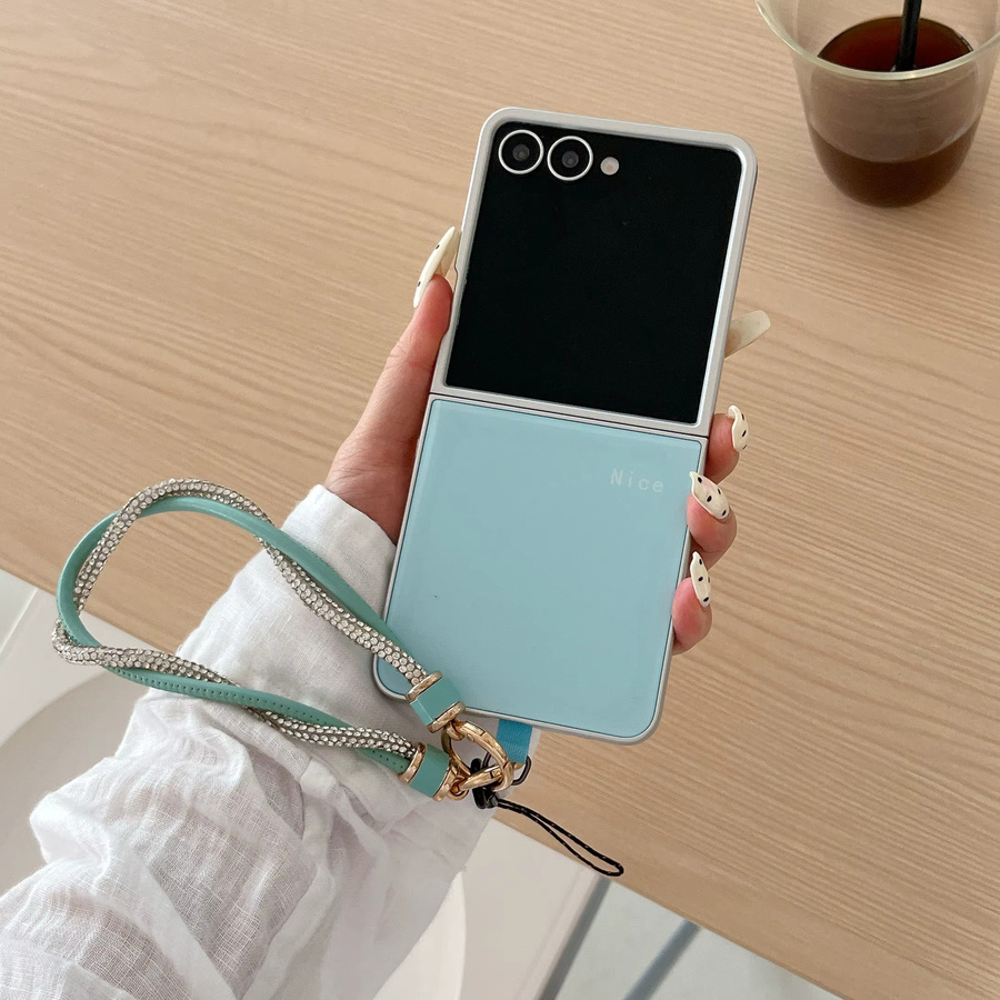 Samsung Z Flip Schutzhülle mit Armband in Silber für Z Flip 4, Z Flip 5, Z Flip 6, Z Flip 7 und Z Flip 8 - Bild 2