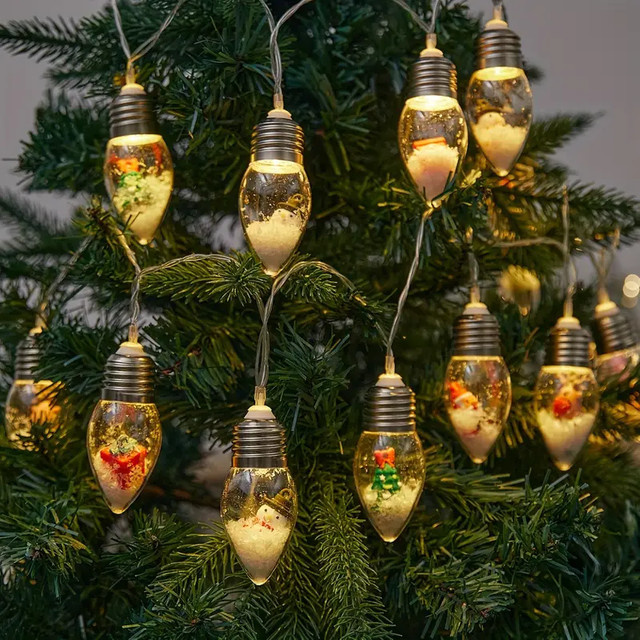 Peach Forest Weihnachtliche LED Schneekugel Lichterkette mit Santa Claus, Rentier und Puppen in Multicolour für Weihnachtsbaum und Dekoration - Bild 1