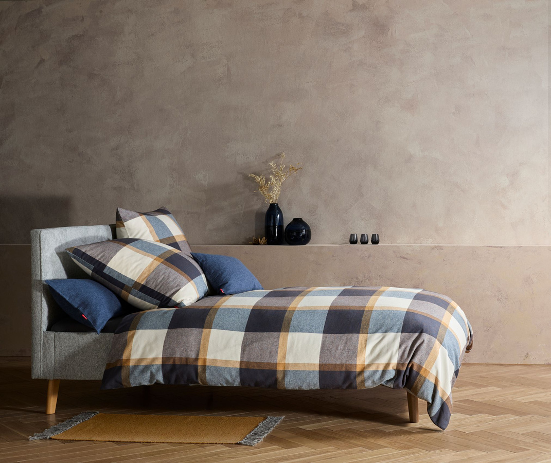 Fleuresse Lech Edelflanell Bettwäsche Karo Blau Gold Beige, Bettbezug 155 x 220 cm und Kopfkissenbezug 80 x 80 cm - Bild 1
