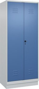 C+P Wäsche-Spind Classic PLUS mit Sockel, 2 Abteile, Lichtgrau und Fernblau, B/T/H: 195 x 80 x 50 cm - Bild 1