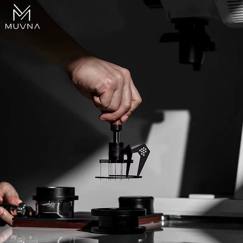 MUVNA Mantis WDT Verteilerwerkzeug Espressorrührer aus Edelstahl in Schwarz für 51 mm, 53 mm oder 58 mm Siebträger - Bild 3