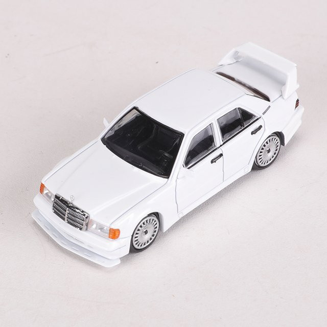 Maisto 190e w201 Modellauto, 1:64, Metall, Weiß - Bild 1