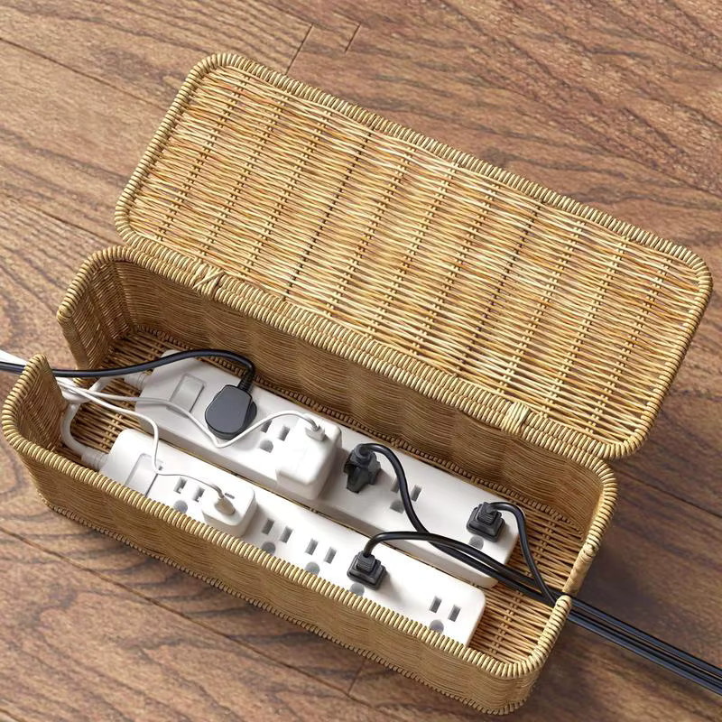 Rattan Kabelmanagement-Box mit offenen Schlitzen in Gelb zur Organisation deiner Kabel und Power Boards - Bild 3
