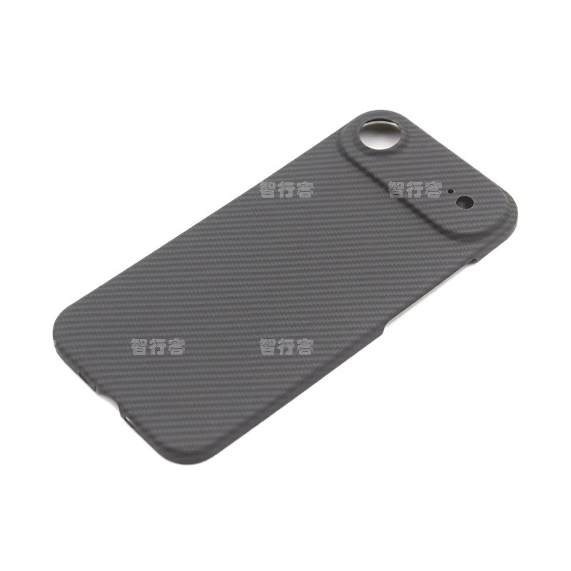 ZXKE True Fiber Hülle für Apple iPhone 17 Pro Max in Schwarz mit Aramidfaser-Schale und magnetischer Autohalterung - Bild 4