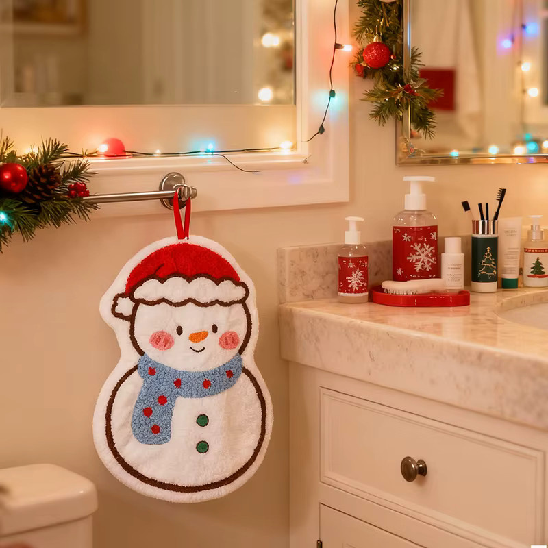 ZQNYCY Weihnachtliche Handtücher aus Korallen-Fleece mit Lebkuchenmann, Schneemann und Weihnachtsbaum Design für Küche und Bad - Bild 2