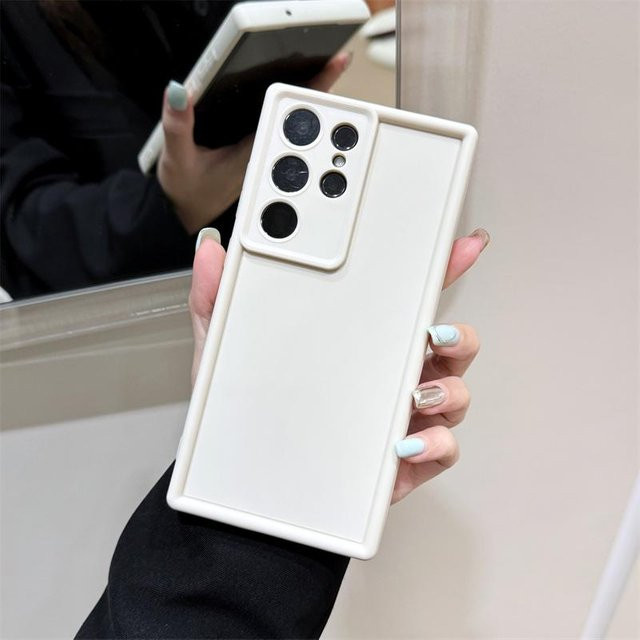Stoßfeste Silikon-Schutzhülle für Samsung Galaxy S25 Ultra, S24 Plus, S23, S22, S21 und S26 Ultra in Weiß - Bild 1