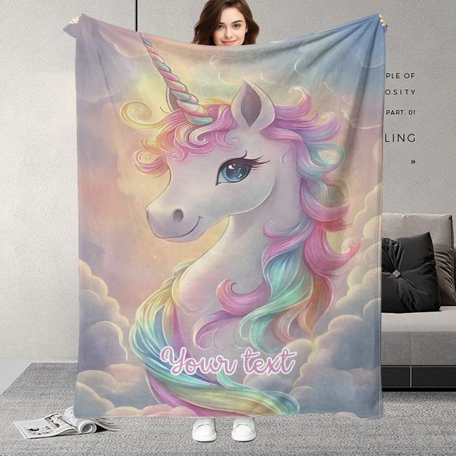Personalisierte Regenbogen-Einhorn-Decke von ZIZ in Multicolor mit individuellem Namen - Bild 1