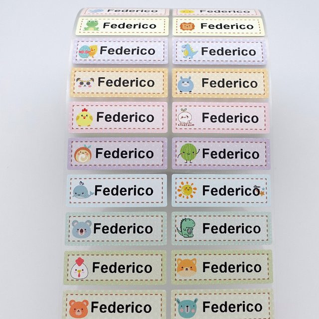 30 Stück personalisierte Bügeletiketten mit Regenbogen-Design in Multicolor, individuelle Namensaufkleber für Kleidung und Schuhe von Kindern - Bild 1