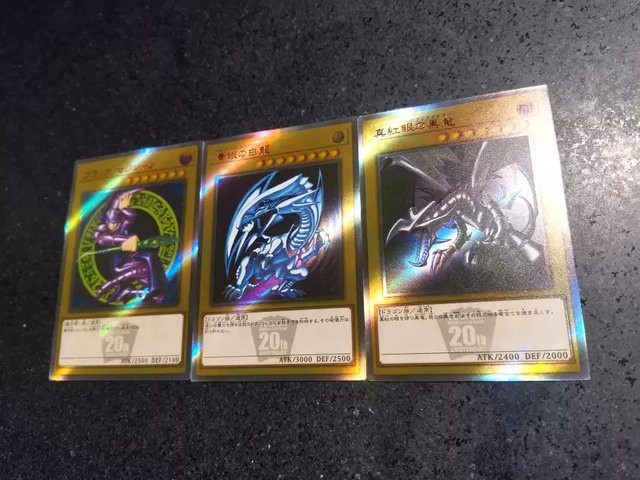 Yiran toy 1 Yu-gi-oh! Blauäugiger weißer Drache Sammelkarte 3-teiliges Set - Bild 1