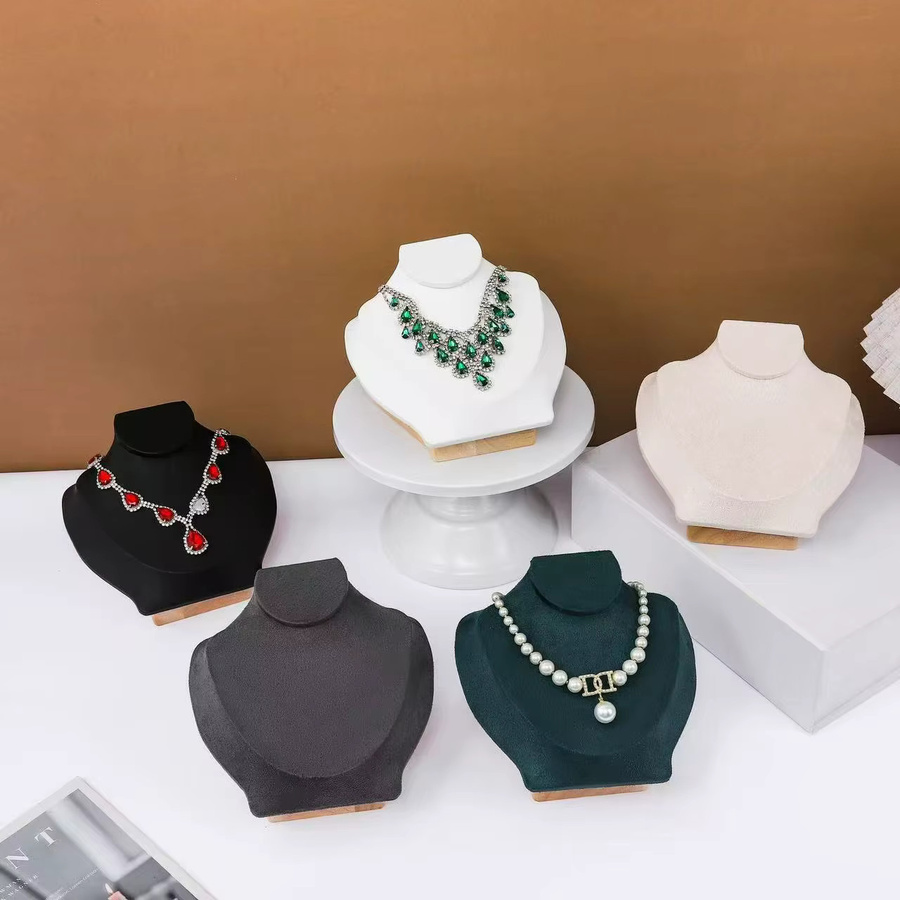 Halsketten-Präsentationsrahmen in Beige für Schmuck und Anhänger als Porträtmodell-Display - Bild 2