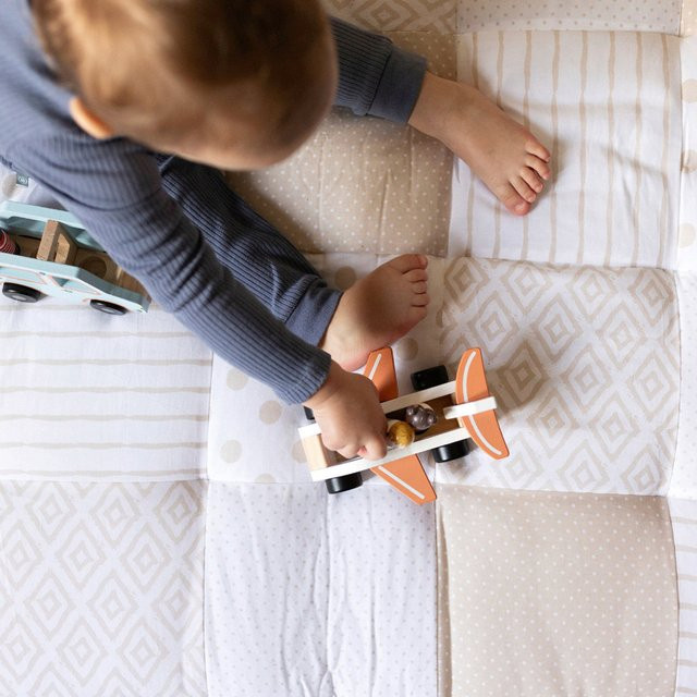 Emma & Noah Krabbeldecke Patchwork aus Baumwolle, Beige, B/B: 120 x 120 cm - Bild 1