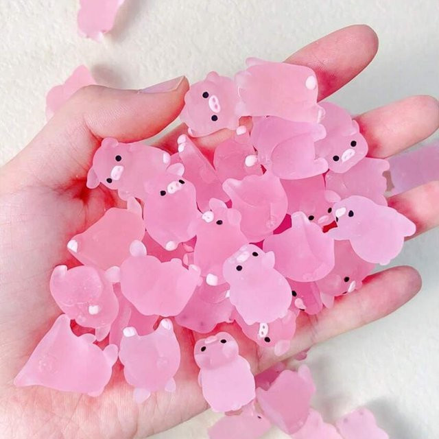 BC Pet Supplies DIY-Bausatz Leuchtendes Mini Rosa Schwein aus Kunststoff für Gartengestaltung und Heimdekoration - Bild 1