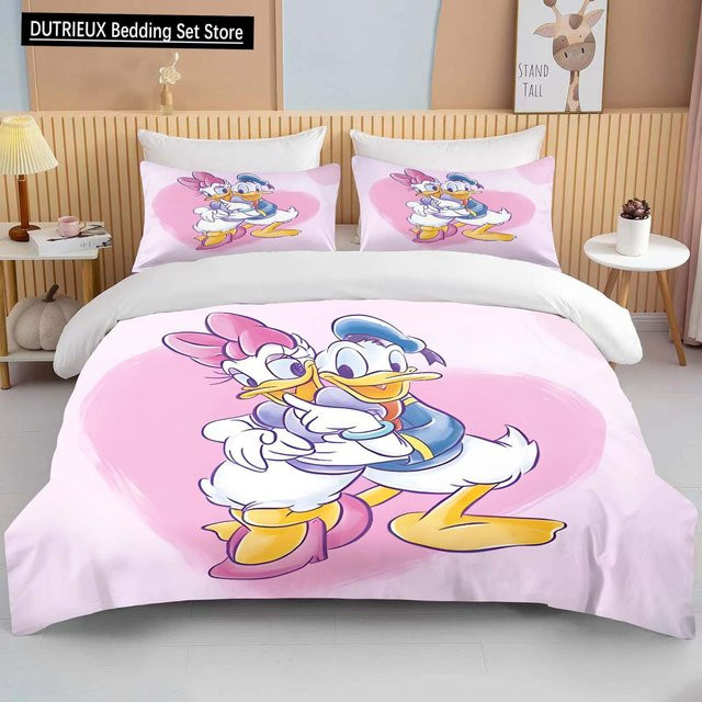Disney Donald und Daisy Duck Bettwäsche Set aus Mikrofaser in Pink, bestehend aus Bettbezug und Kissenbezügen, B/H: 150 x 200 cm - Bild 1