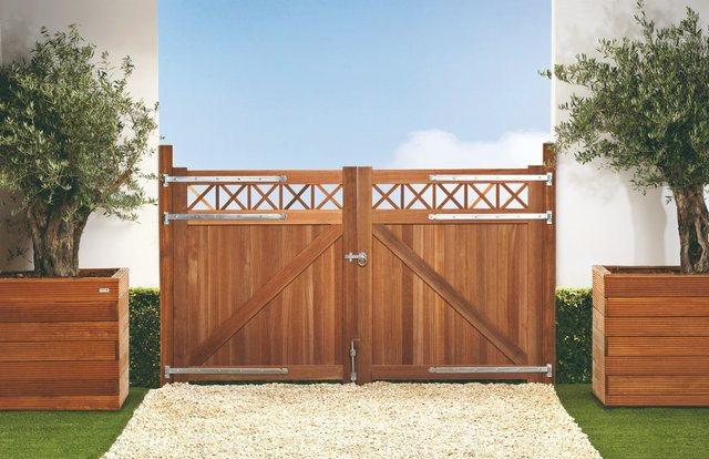 Gartentor Bangkirai in Holzoptik B: 300 cm, H: 180 cm - Bild 1