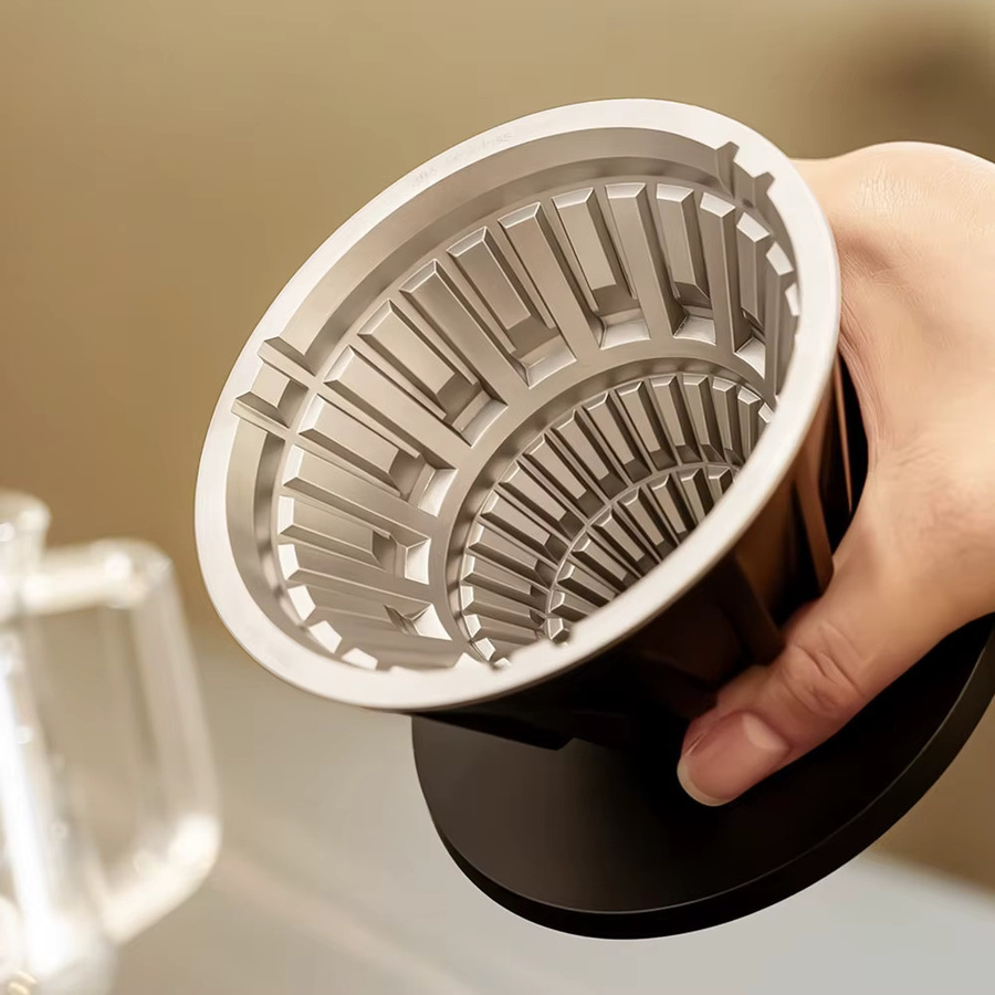 TIMEMORE X Matt Winton Crystal Eye VECTOR Pour-Over Kaffee-Dripper aus Edelstahl in Größe 01 - Bild 2