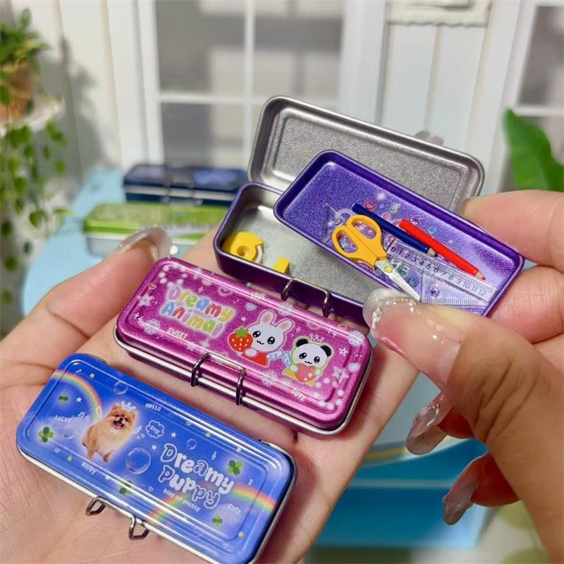 Yiran toy 1 Mini-Puppenhaus Doppelschichtige Federtasche Stift Lineal und Scheren-Set Zubehör - Bild 2