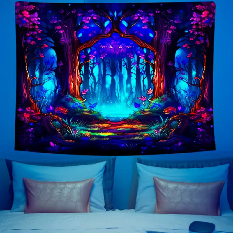 VIKAMA Wandteppich mit fluoreszierendem magischem Waldmotiv im Cyberpunk-Stil, Mehrfarbig, Breite: 60 cm, Höhe: 40 cm - Bild 2