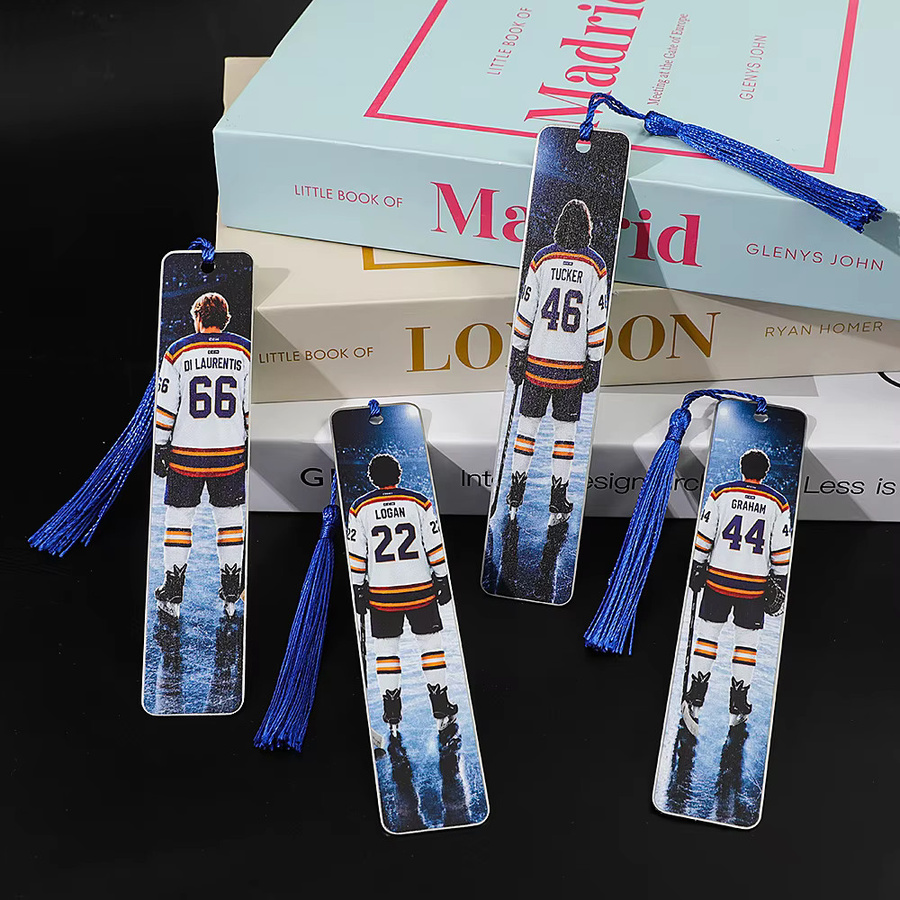 Doppelseitiges Edelstahl-Lesezeichen für Eishockey-Romance-Themen - Bild 2