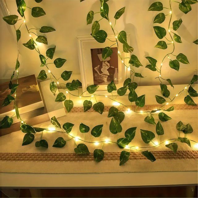 OKAL RED EAST LED-Lichterkette mit grünen Blättern und künstlichen Pflanzen, batteriebetrieben - Bild 1