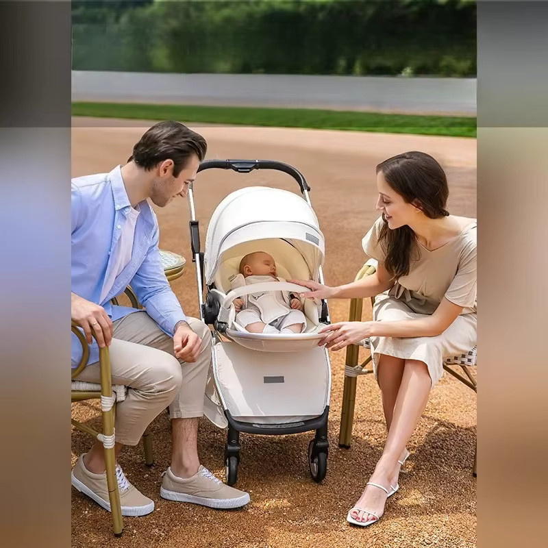 Warm House Kinderwagen in Pink und Weiß, faltbar mit Federung und Moskitonetz - Bild 2