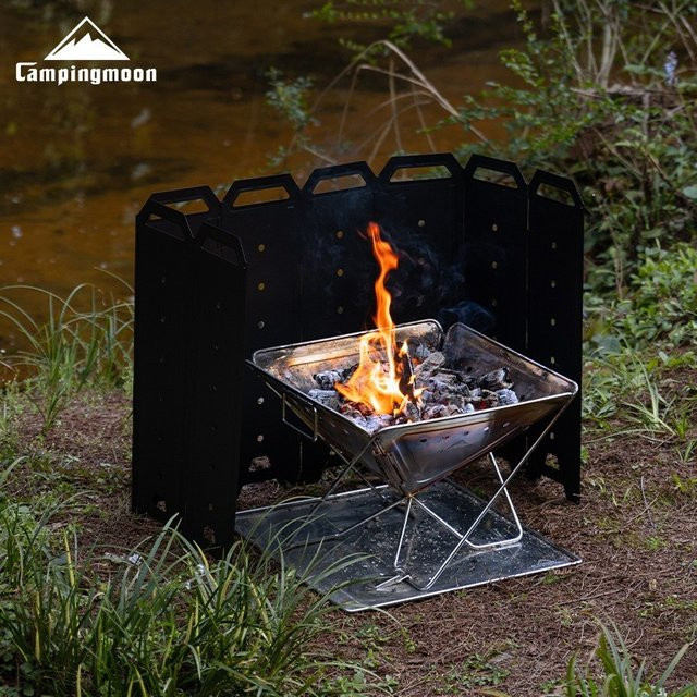 CAMPINGMOON YD-40 YD-50 Winddichte Feuerstelle mit 8-teiligem Eisen-Windschutzpaneel für Camping und Holzofen, Schwarz - Bild 1