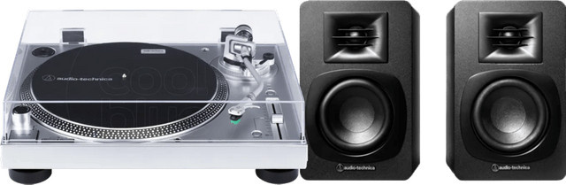 Audio-Technica Set bestehend aus AT-LP120XUSBSV Plattenspieler und ATH-SP3X On-Ear Kopfhörer in Schwarz mit USB-C Anschluss - Bild 1