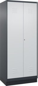 C+P PSA Doppel-Spind Classic PLUS mit Sockel, 2 Abteile, Zylinderschloss, B/T/H: 80 x 50 x 195 cm - Bild 1