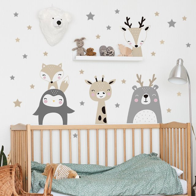 BRUP Wandaufkleber mit Cartoon-Waldtieren und Sternen für Kinderzimmer und Babyzimmer, Set mit 86 kleinen Sternen und Motiven wie Löwe, Hase, Bär und Hirsch - Bild 1