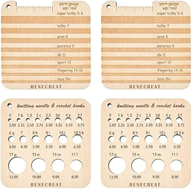 4 Stück Holz-Strickmesser-Lineale in Braun, quadratische Strickwerkzeuge zum Messen von Häkelnadeln und Stricknadeln, B/T/H: 6,35 x 6,35 x 0,5 cm - Bild 1