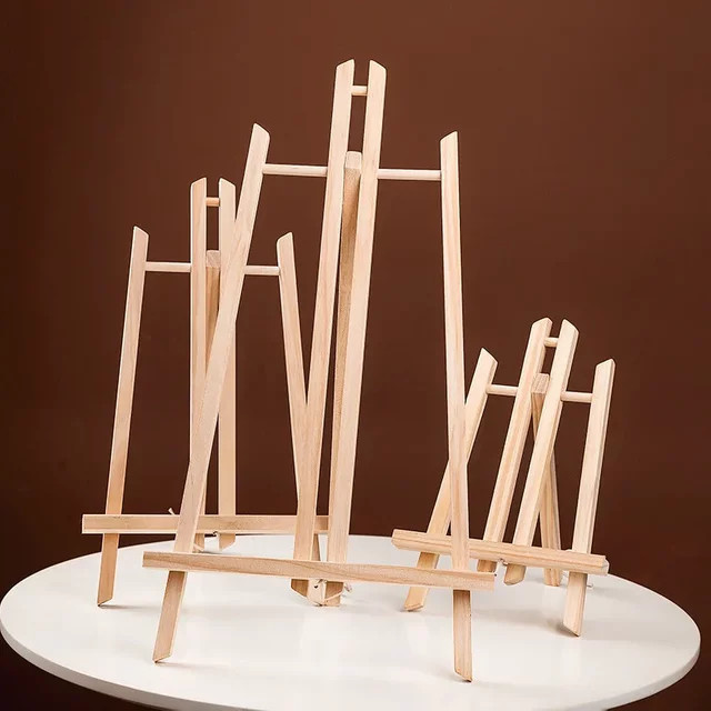 Höhenverstellbare Holzstaffelei in Braun als faltbarer Desktop-Ausstellungsständer für Leinwände und Ölgemälde - Bild 1