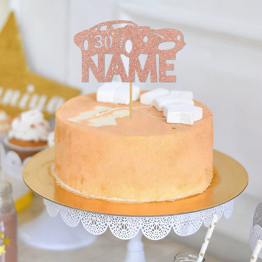 Personalisierter Kuchenaufsatz im Glitzer-Sportwagen-Design mit Namen und Nummern von joy-enlife, Mehrfarbig - Bild 2