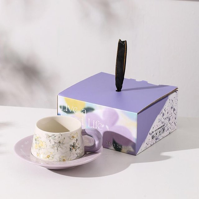 Iris Keramiktasse mit Untertasse Floral Lila und Grau, 250 ml - Bild 1