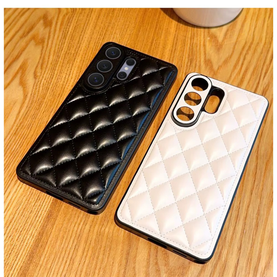 Luxuriöse Lammleder-Handyhülle für Samsung Galaxy S26 Ultra, S25 und S24 Plus in Schwarz oder Weiß - Bild 2