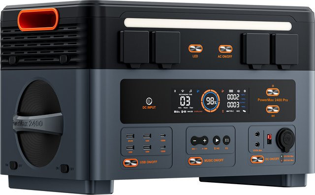 OSCAL PowerMax 2400 Pro Tragbare Powerstation in Schwarz mit 2400W Solargenerator, 1872Wh Kapazität, Lautsprechern, 16 Ausgängen, 2 Wireless-Pads und 100W DP LFP-Akku - Bild 1