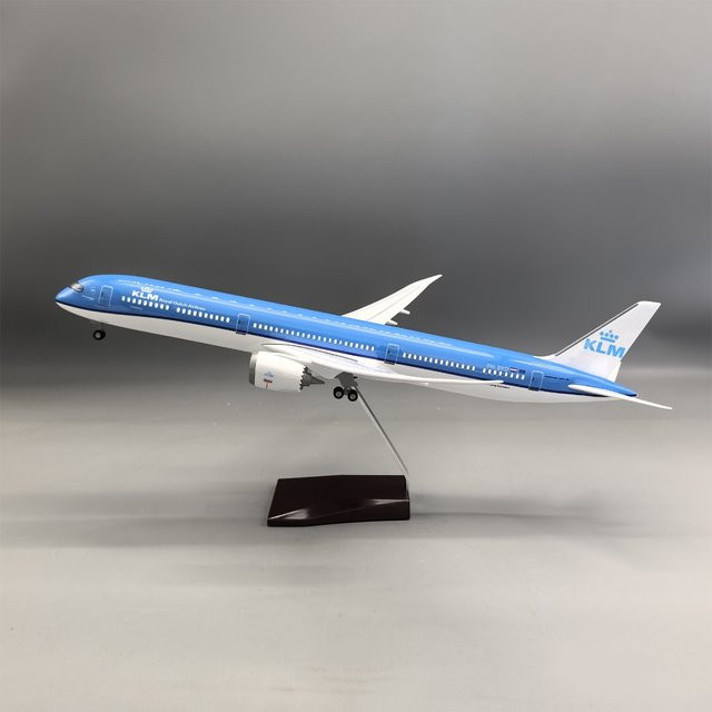 ZOCO KLM B787-10 Flugzeugmodell, Druckguss-Harz, mit LED-Beleuchtung und Rädern, ab 14 Jahren - Bild 1