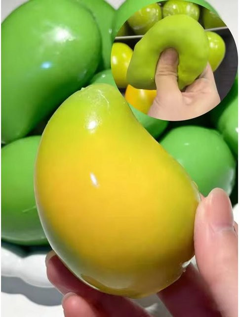 Handgefertigter knuspriger Mango-Stressball, Farbwechselndes Mango Squishy Fidget Ball, ASMR Sensorisches Stressabbau-Spielzeug - Bild 1